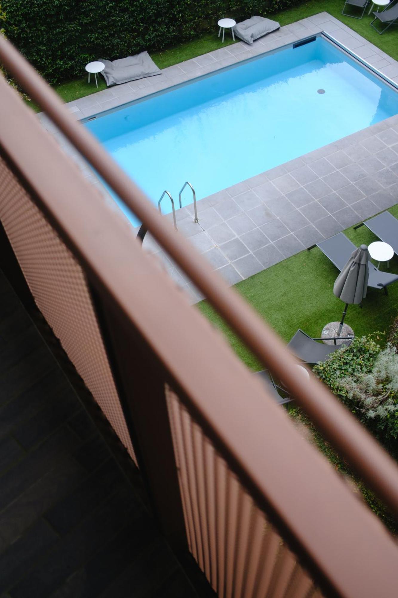 Double Room Pool View
