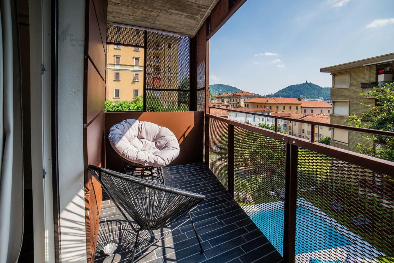 Double Room Pool View