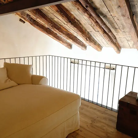 Palazzo Albricci Peregrini-2